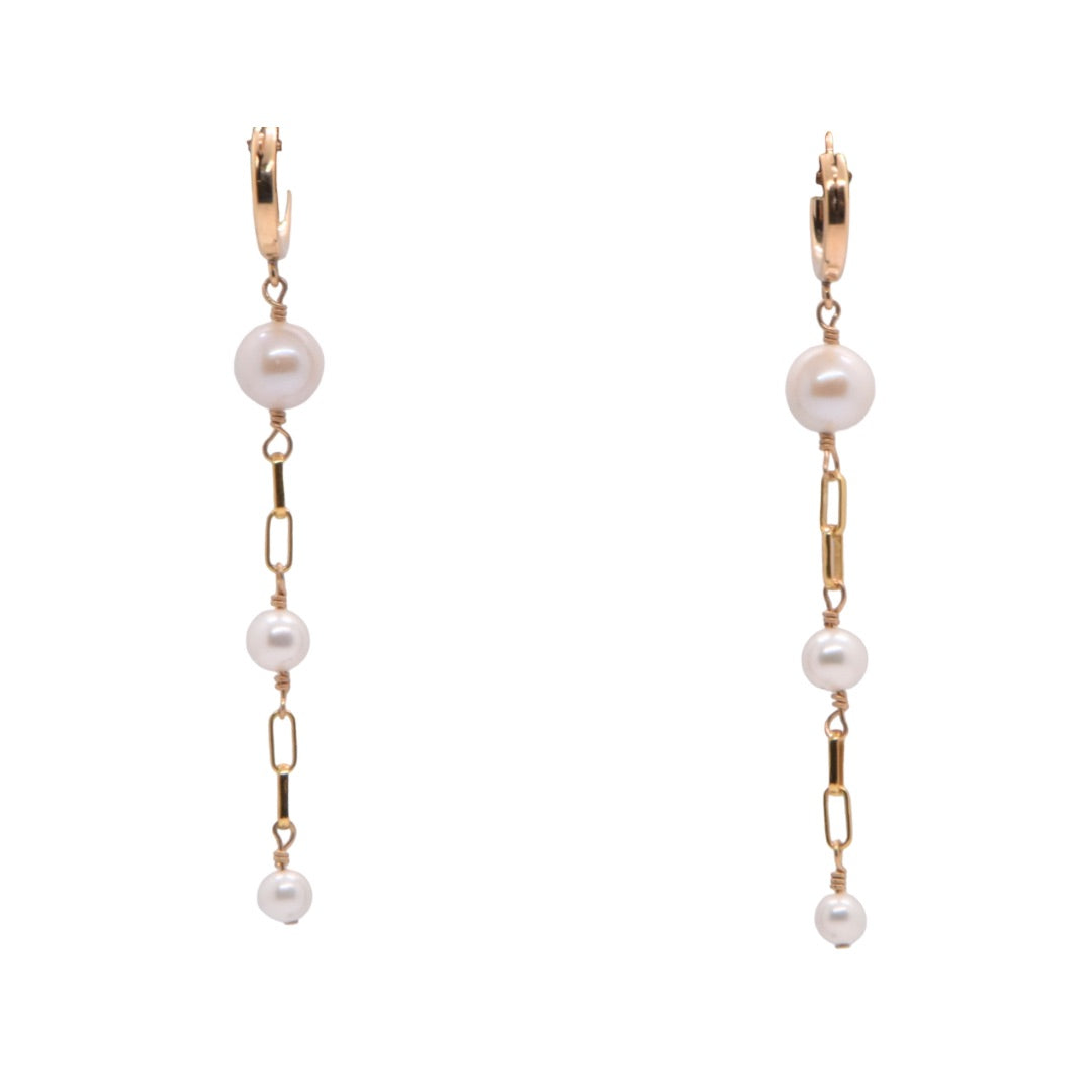 Graduated Pearl Earrings