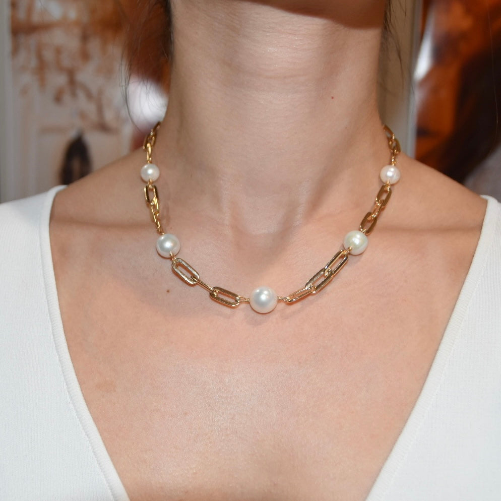 Gold Chain & Pearl Necklace