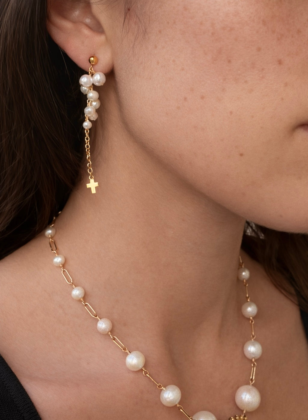 Pendientes de cruz de perlas
