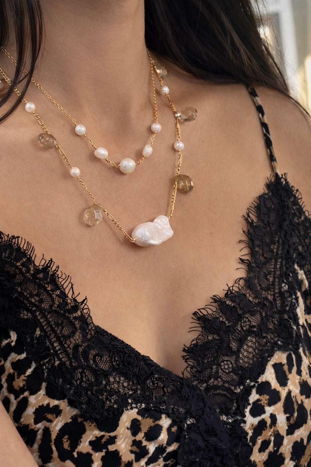 Collar de cuarzo rutilado y perlas barrocas