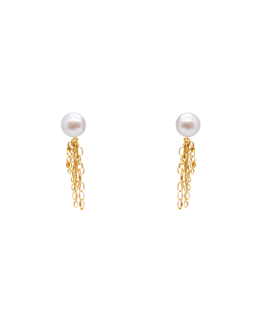 Pendientes de perlas y cadena de oro